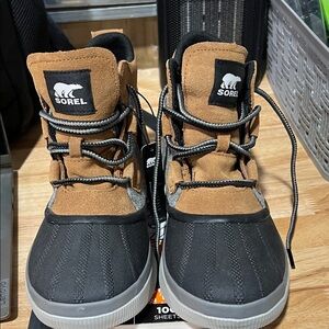 Sorel Black and Tan Women's Boots size 9 no box new